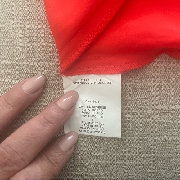 XOXO Blouse with Flare sleeves.Slit Through Sleeve and Key Hole neckline. Size S - Picture 7 of 8